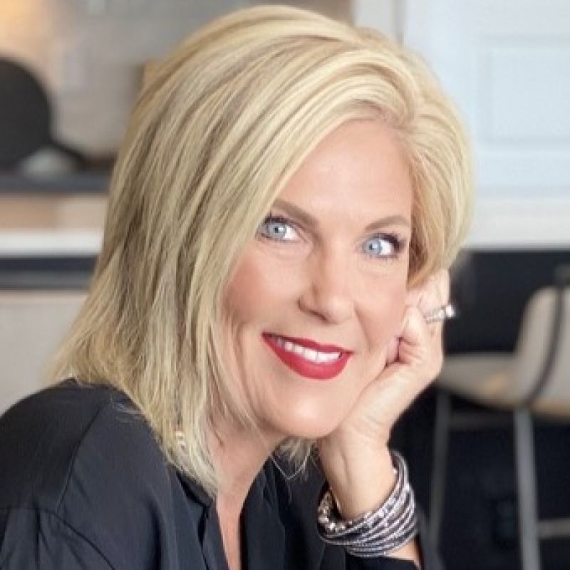 Profile photo of Lisa Mooney